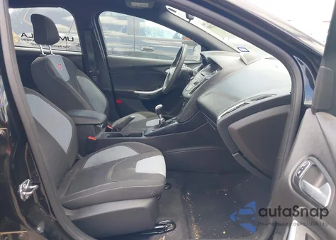 2017 Ford Focus St from USA, damaged, VIN 1FADP3L93HL303279